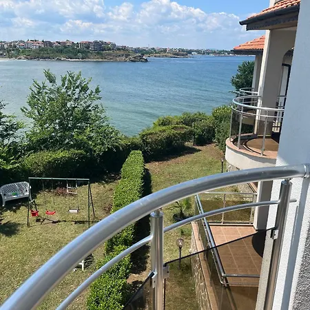 Holiday home къщи над плажа анели *